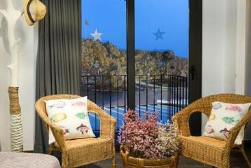 펜션 Hostal Sa Malica