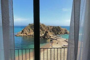 펜션 Hostal Sa Malica