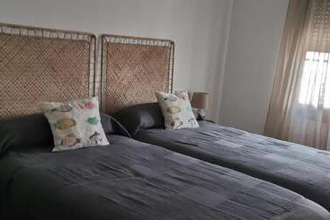 펜션 Hostal Sa Malica