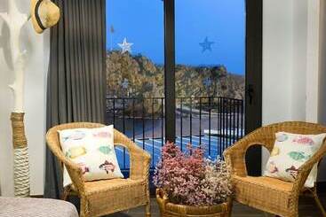 펜션 Hostal Sa Malica