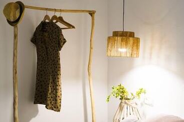펜션 Hostal Sa Malica