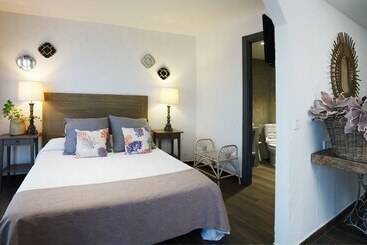 펜션 Hostal Sa Malica