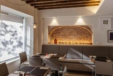 پانسیون San Lorenzo Suites