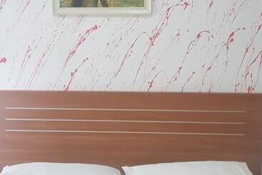 Hostal Europa