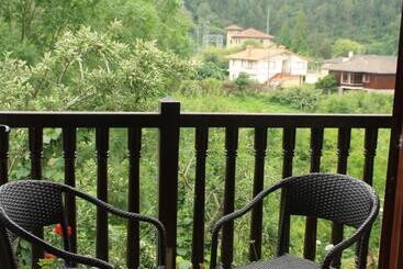 هتل Posada Y Apartamentos Trebuesto De Guriezo
