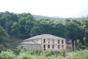 هتل روستایی La Casona De Amaido