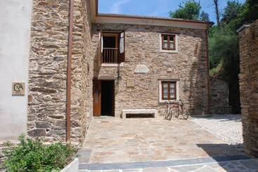 هتل روستایی La Casona De Amaido
