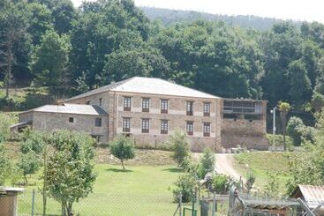 هتل روستایی La Casona De Amaido
