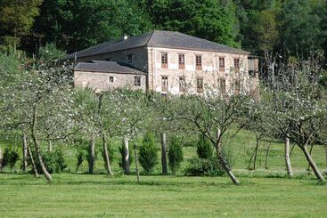 هتل روستایی La Casona De Amaido