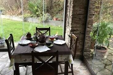 هتل روستایی La Casona De Amaido
