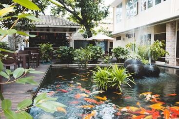 Issara By D Hostel