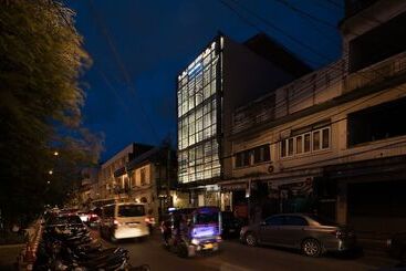 Issara By D Hostel
