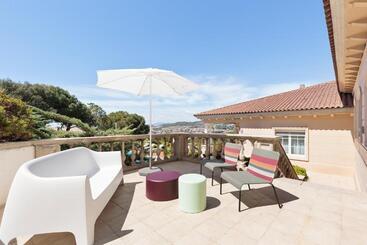 Luxury Seaview Villa By Olala Homes