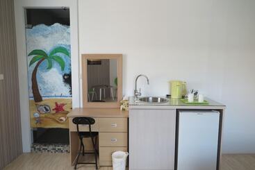 پانسیون Sun Moon Lake Yue Retreat