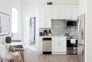 Sonder Julia Suites