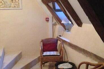 تختخواب و صبحانه Château D'avanton