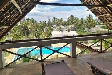 تختخواب و صبحانه Moonshine Villa