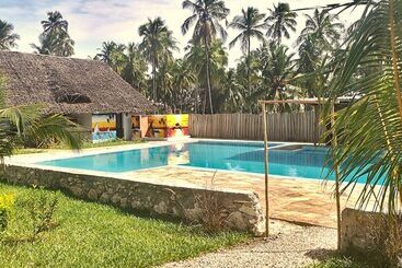 تختخواب و صبحانه Moonshine Villa