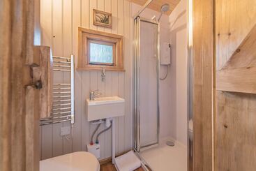 مسافرخانه Craven Shepherd Huts