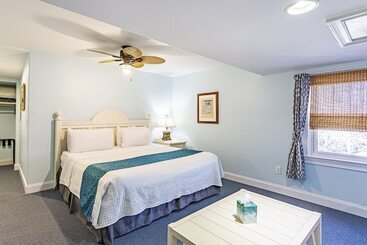 مسافرخانه Island Motel Obx