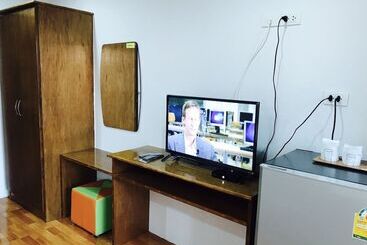 هتل Bussarin Apartment