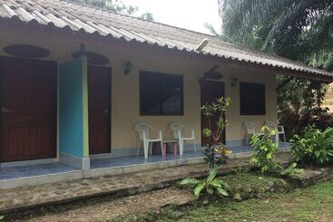 هتل Thip Thara Resort And Adventure Camp