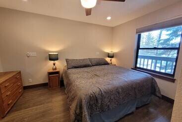 Mountainside Condominiums By Crmr
