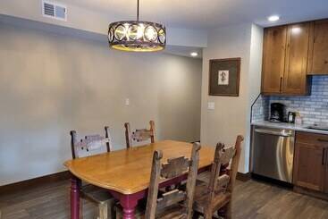 Mountainside Condominiums By Crmr