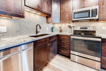 Mountainside Condominiums By Crmr