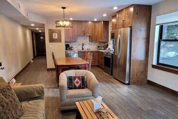 Mountainside Condominiums By Crmr