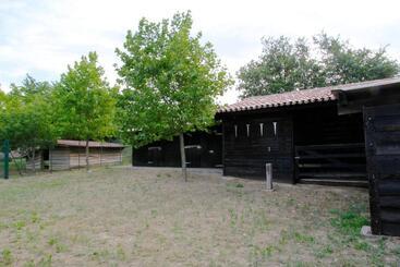 پانسیون Gites La Tulisse à Vaison La Romaine