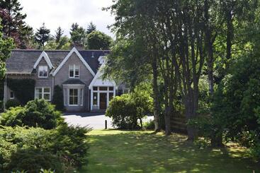 پانسیون No 45, Ballater