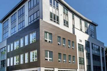 هتل آپارتمان Artlab Metro 280