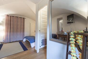 تختخواب و صبحانه Bed End Breakfast Du Centre