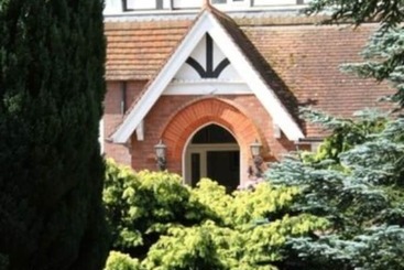 تختخواب و صبحانه The Grange Boutique Guest House