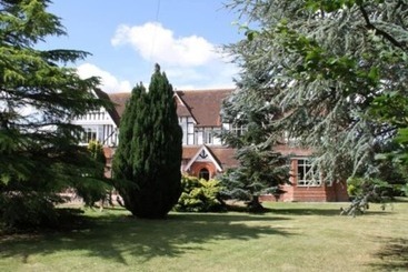 تختخواب و صبحانه The Grange Boutique Guest House