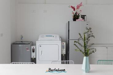 Borbaboom Phuket Poshtel & Hostel