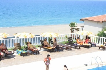 هتل Anko Beach Resort