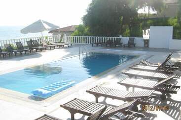 هتل Anko Beach Resort