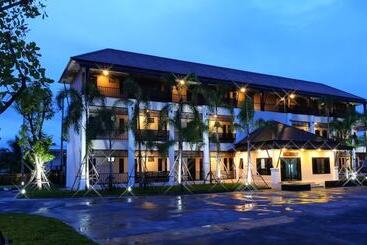هتل Lampang Vintage