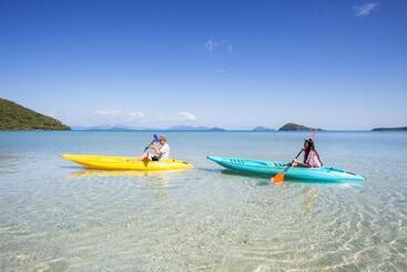 هتل Mira Montra Resort Koh Mak