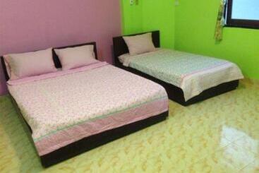 هتل Royal Land Mae Klong