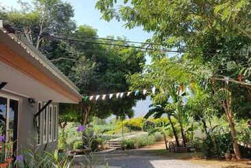 酒店 Sai Yok Noi Blue Mountain Resort