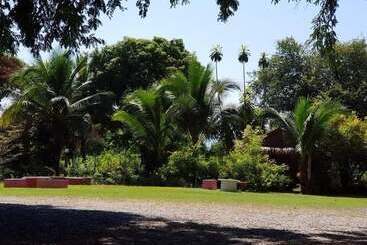 酒店 Sai Yok Noi Blue Mountain Resort