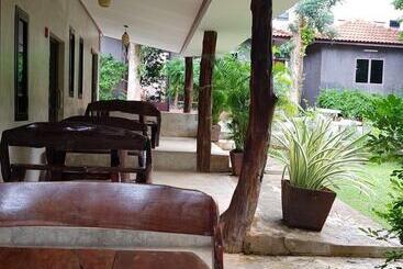 酒店 Sai Yok Noi Blue Mountain Resort