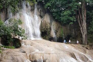 酒店 Sai Yok Noi Blue Mountain Resort