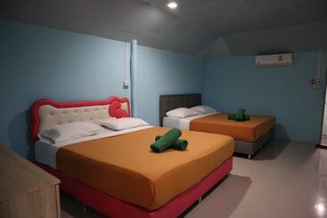هتل Sunset Resort