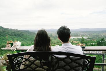 هتل The Proud Green Garden Hill Resort