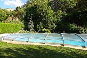 پانسیون Villa Mistral