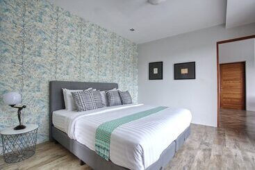 شقق خاصة سياحية Picasso Villa Phuket   Pablo